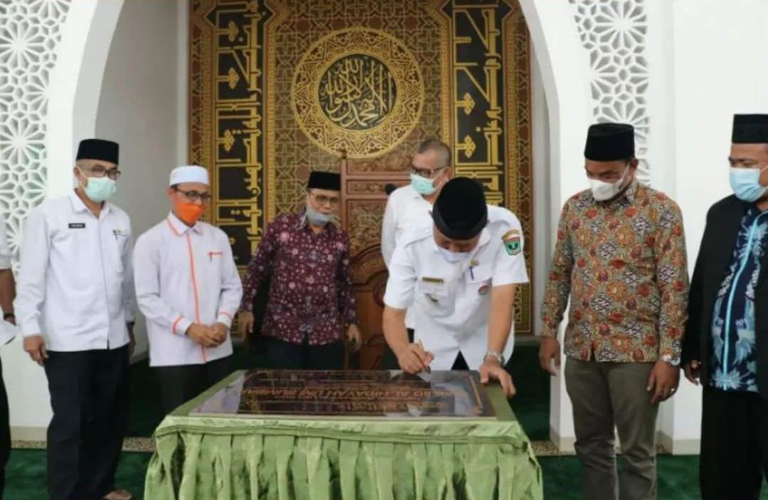 Gubernur Sumbar Resmikan Masjid Al Hidayah Kampus IV UM Sumbar Payakumbuh, Rabu (16/02/2022)