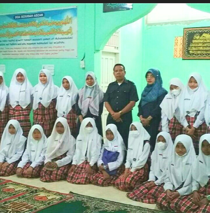 Pelatihan Dakwah Ramadhan, Kamis (31/3/22), di Mushalla Naitul Ilmi SMPN 2 Gunung Talang, Kabupaten Solok.