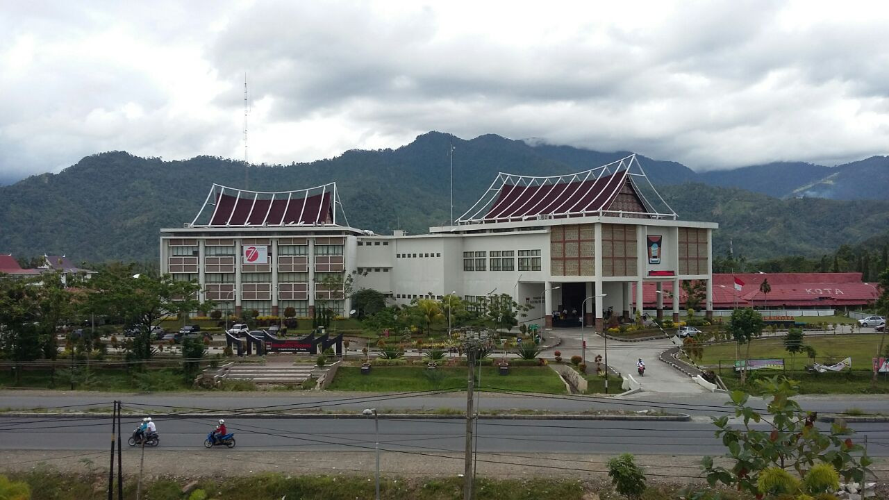 Balai Kota Padang, Aia Pacah.