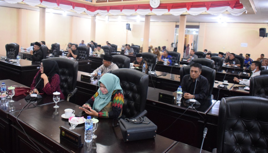 Suasana Rapat Paripurna DPRD Kabupaten Solok, dalam perombakan dan penetapan AKD DPRD Selasa (31/5/2022) di ruangan Rapat Paripurna DPRD Kabupaten Solok.