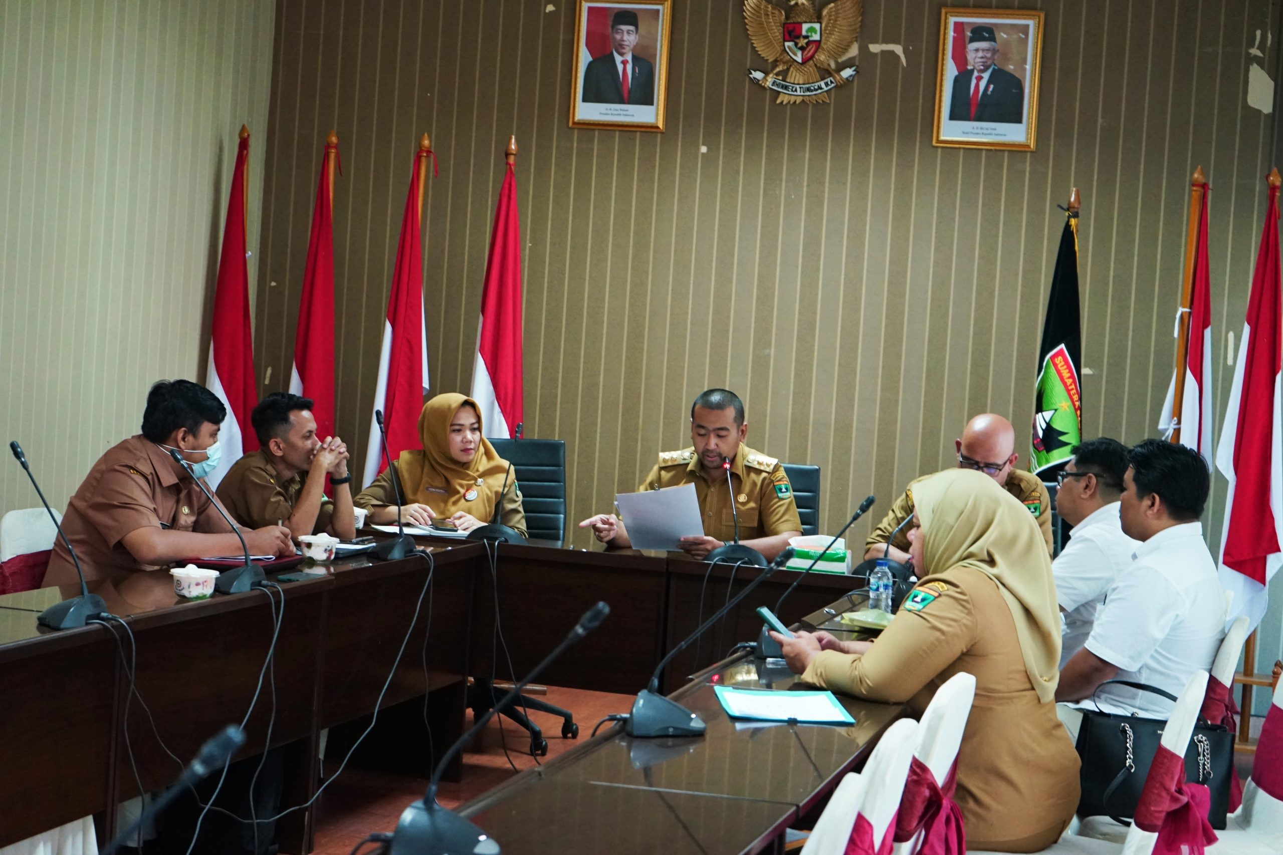 Wagub Sumbar Audy Joinaldy dalam rapat bersama Dinas Pariwisata dan Ikatan Sport Sepeda Indonesia (ISSI) Sumbar, Senin (4/7/22).