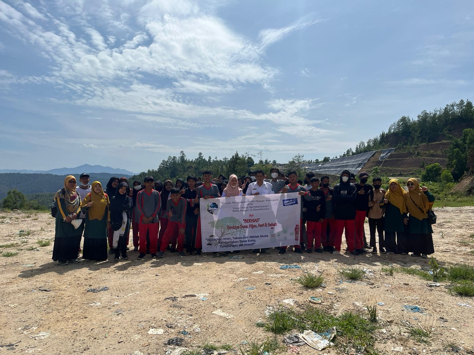 Program sekolah penggerak bersama Dinas PKP2LH Sawahlunto, Rabu (19/10/22).