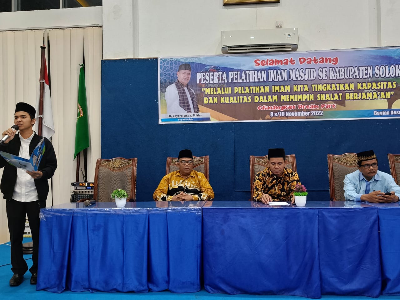 Pelatihan Imam Masjid yang ada Kabupaten Solok, Rabu (9/11/22).